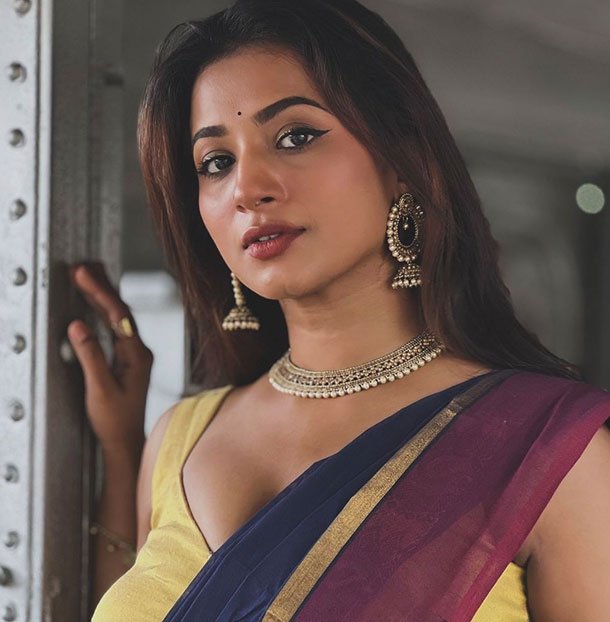 female Call Girls in Pune